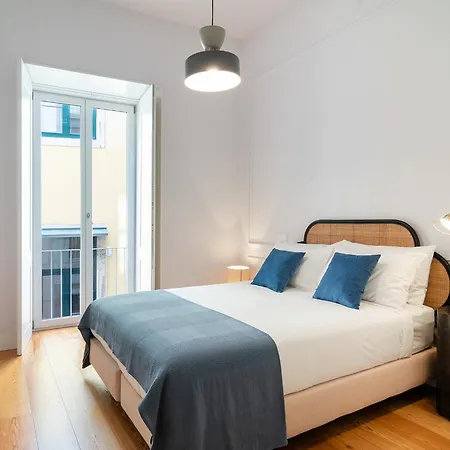 Unique Chiado, 2 Bedroom Deluxe Appartamento