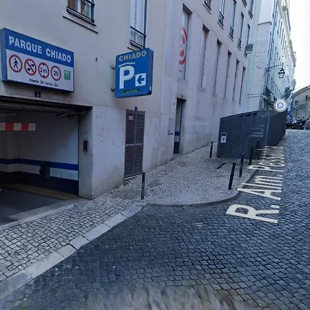 Διαμέρισμα Unique Chiado, 2 Bedroom Deluxe Lisboa