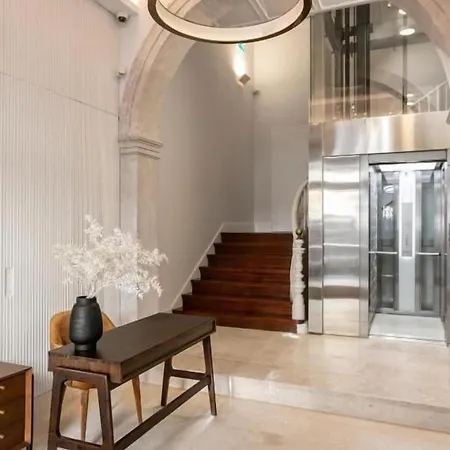 Unique Chiado, 2 Bedroom Deluxe Apartamento *