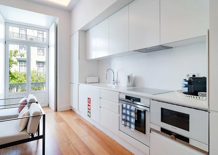 Unique Chiado, 2 Bedroom Deluxe Apartament