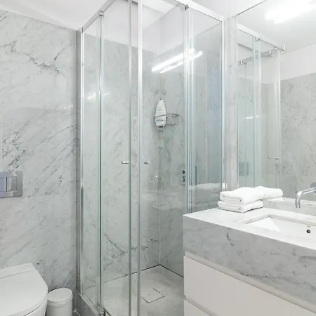 Unique Chiado, 2 Bedroom Deluxe ליסבון